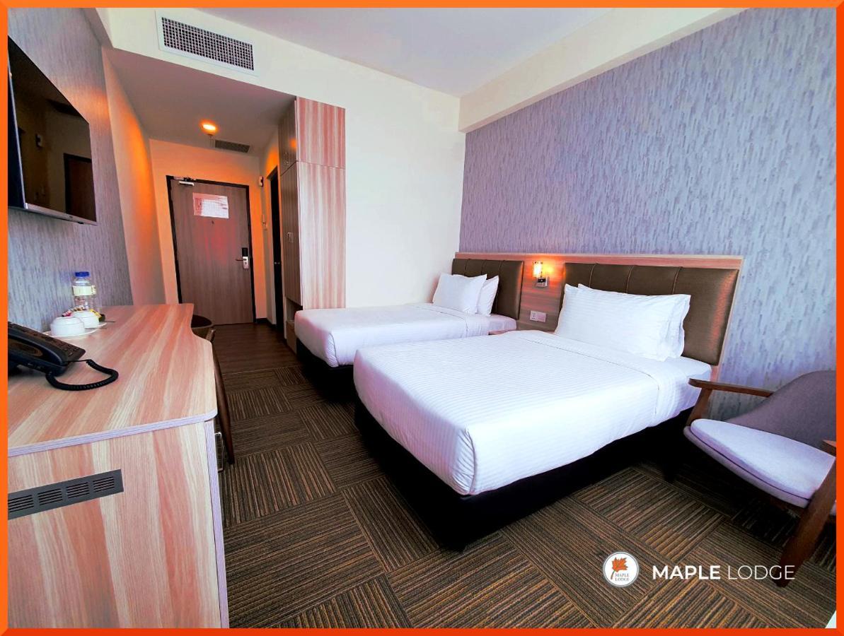 Maple Lodge Batu Pahat Exterior foto